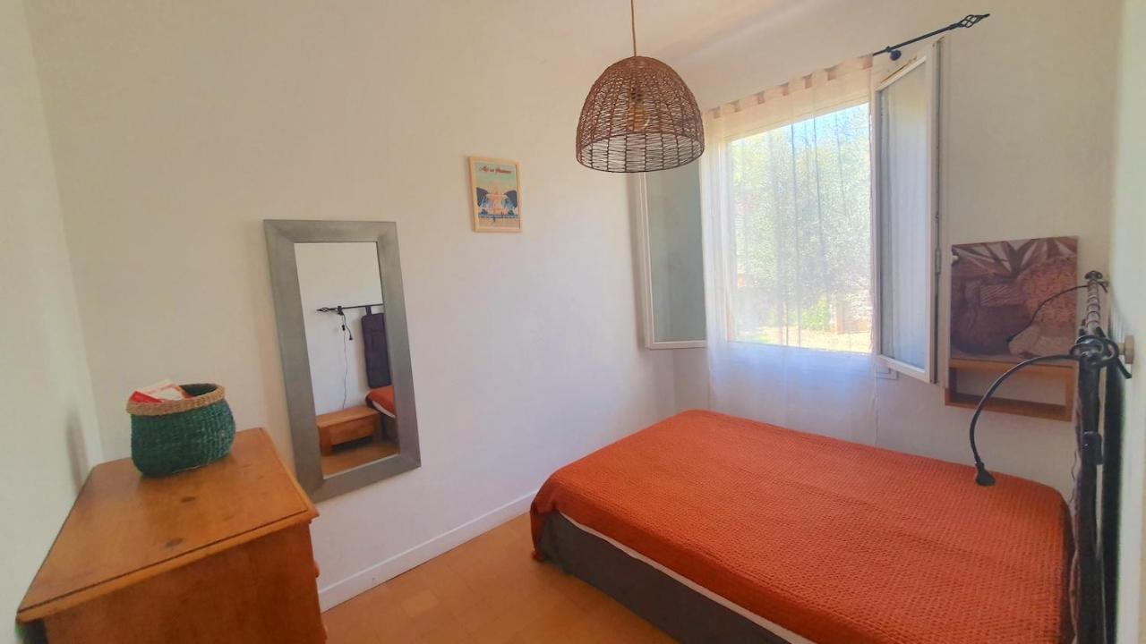 Appartements Avec Jardin Dans Villa Rocaille กาซีส์ ภายนอก รูปภาพ